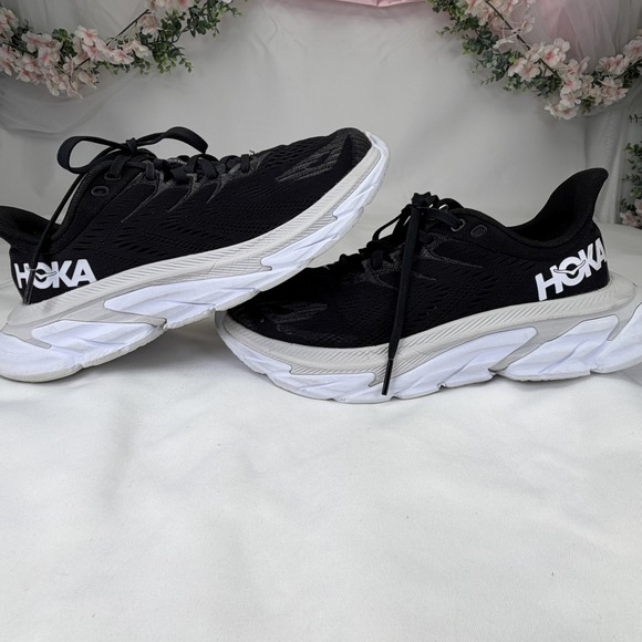 Hoka One One Shoes - Hoka One One Clifton Edge Women's Size 7 1110511 BWHT Black White Running Shoes